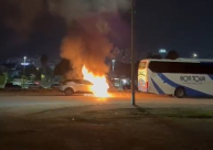 اللد: احتراق سيارة والاطفائية تهرع للمكان 